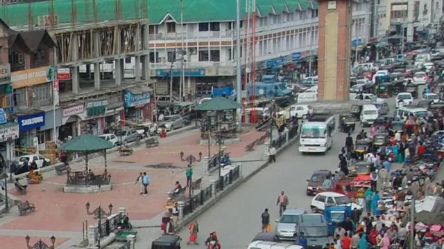 कश्मीर की किन सड़कों पर सबसे ज्यादा हादसों का खतरा? ट्रैफिक पुलिस ने चिन्हित किए ब्लैक स्पॉट, विभागों को भेजी लिस्ट