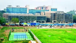 नगर निगम ने जयपाल सिंह स्टेडियम के चारों गेट सील किए।