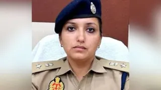 नवागत एसपी रवीना त्यागी