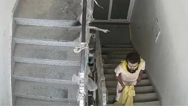 प्रेमानंद के शिष्य रसिक दुलारी की आत्महत्या: 4 CCTV फुटेज आए सामने, हर बार अकेले छत पर दिखे