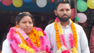 रेखा बनीं एलोपैथिक फार्मेसी अधिकारी, छोटे भाई सुशील का आयकर विभाग में चयन.