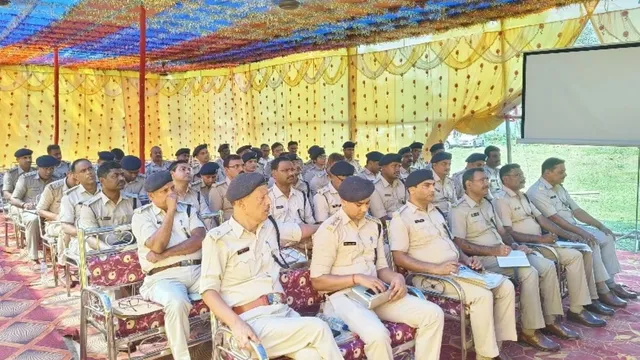 अपराधियों की खैर नहीं! अररिया में एसपी की पहली क्राइम मीटिंग में लंबित कांडों के त्वरित निष्पादन का दिया टास्क
