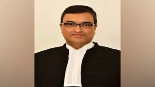 सुप्रीम कोर्ट ने मृत्युदंड को आजीवन कारावास में बदलने पर चिंता जताई।