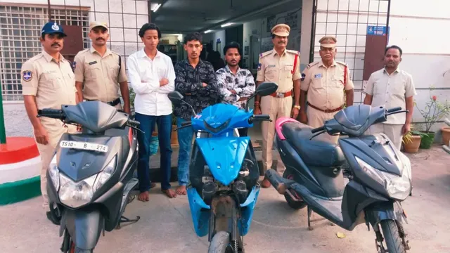 हैदराबाद में इंस्टाग्राम रील्स के लिए स्कूटी पर किया जानलेवा स्टंट, वीडियो वायरल होने के बाद तीन गिरफ्तार
