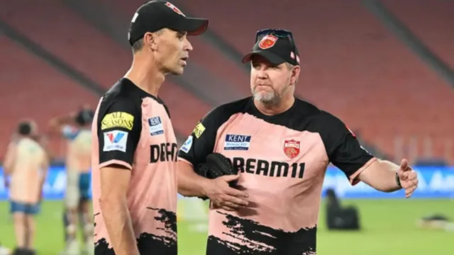 IPL 2027 से पहले पंजाब किंग्स को लगा बड़ा झटका, दो कोच ने अचानक छोड़ा टीम का साथ