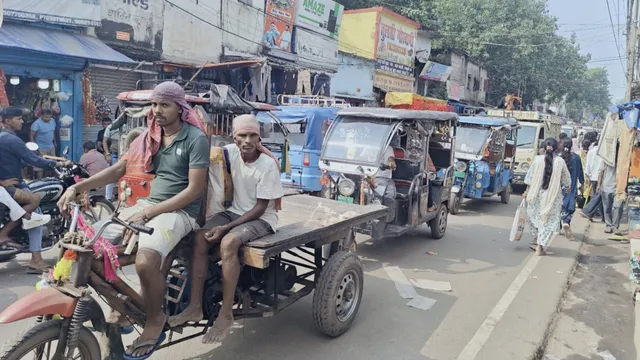 दुर्गापूजा में बदलेगी लखीसराय शहर की ट्रैफिक व्यवस्था, भारी वाहनों पर रोक की तैयारी
