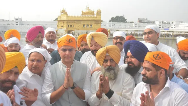 खत्म नहीं हुआ कांग्रेस में आपसी रार? अमृतसर में सचिन पायलट व परगट सिंह का पहला दौरा; पोस्टरों से गायब दिखे दिग्गज
