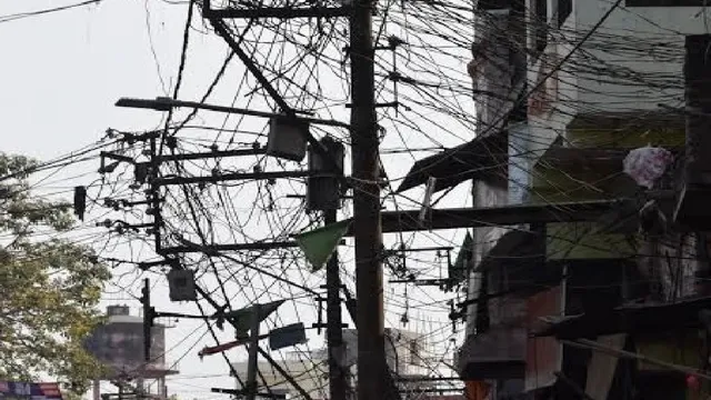 प्रयागराज में रेलवे क्रासिंग के बगल बिजली लाइनें भूमिगत होंगी, 2.71 करोड़ से सुरक्षित होंगे 12 इलाके