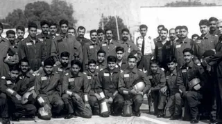 बमरौली स्थित मध्य कमान में वायु सैनिकों के प्रशिक्षण के बाद एक पुरानी ग्रुप फोटो। सौ. पीआरओ