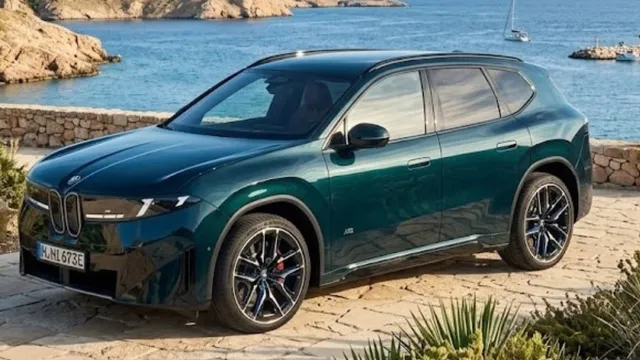 BMW ने अनवील की iX3 M60 xDrive इलेक्ट्रिक SUV, 612hp की पावर के साथ मिलेगी 754 किमी की लंबी रेंज
