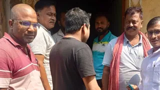 पूर्वी सिंहभूम में गुरुवार को सर्किल क्षेत्र के विभिन्न प्रमंडलों में व्यापक छापेमारी अभियान चलाया गया।