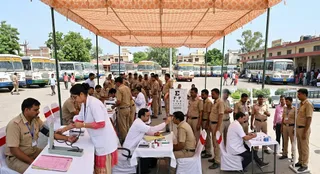 गढ़मुक्तेश्वर बस अड्डे पर दो दिवसीय स्वास्थ्य कैंप, 450 रोडवेज कर्मियों का परीक्षण ( एआई जेनरेटेड इमेज )