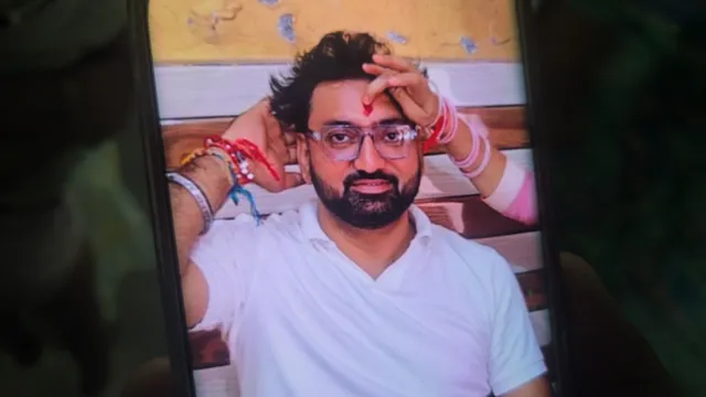 दिल्ली के करावल नगर में चाकू से गोदकर भतीजे की हत्या, आरोपी चाचा ने छोटे भाई पर भी किया हमला
