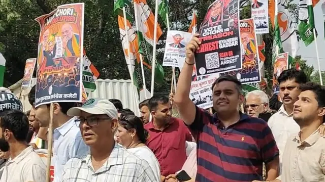 गुरुग्राम में बढ़ा सियासी पारा: 'वोट चोरी' के विरोध में चुनाव आयोग के खिलाफ INDIA गठबंधन ने निकाला विरोध मार्च
