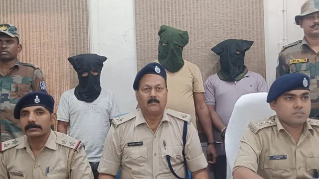 जामताड़ा में मुरलीपहाड़ी के पास से 3 साइबर ठग गिरफ्तार, फर्जी कस्टमर केयर बनकर उड़ाते थे पैसे