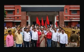 ग्रेटर नोएडा में 'लोकतंत्र बचाओ' प्रदर्शन ( एआई जेनरेटेड इमेज )