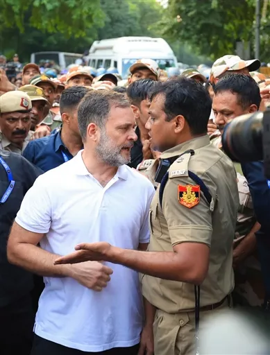 rahul-and-priyanka1