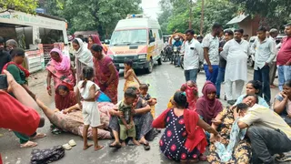 हाईटेंशन लाइन की चपेट में आने से दो युवकों की मौत।