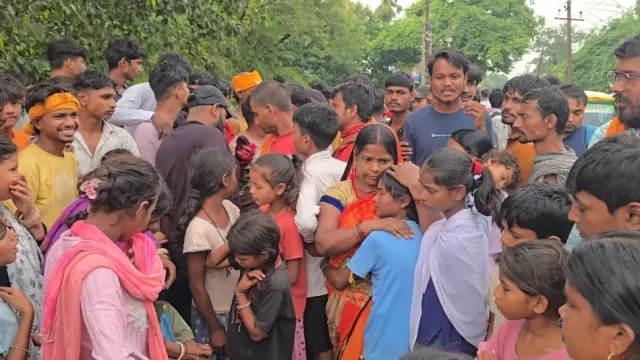बाढ़ में आंगनबाड़ी केंद्र में 5 साल के बच्चे को सांप ने काटा, अस्पताल भेजने के बजाय घर लौटाया; मौत के बाद हंगामा

