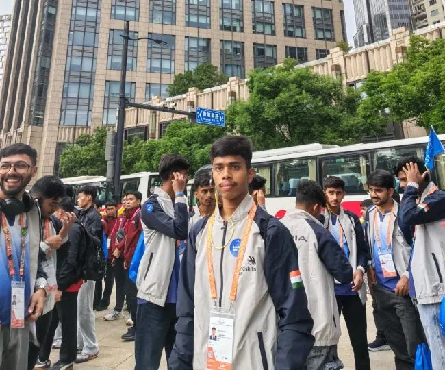 Bihar Dilkhush Shines at World Skills Meets PM Modi (1)