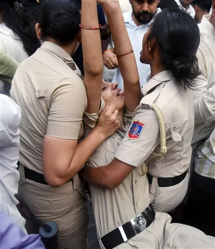Delhi-police-protest1