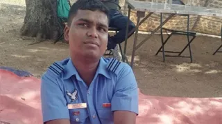 नकली एयर फोर्स अधिकारी हैदराबाद में परेड ग्राउंड से गिरफ्तार