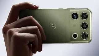 Motorola Signature 27 को इंडिया मोबाइल कांग्रेस में किया शोकेस