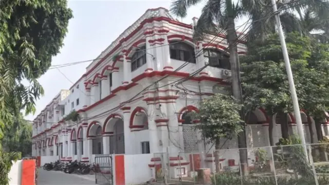 प्रयागराज नगर निगम भवन हादसा: जिस अभियंता की 'लापरवाही' से हुई घटना, जांच टीम के बनाए गए सदस्य