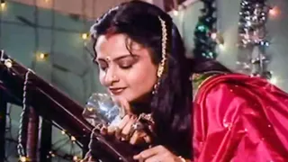 सासू मां की कहानी दिखाता है रेखा का ये गीत