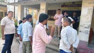 वैशाली के बेलसर PHC में रिश्वतखोरी का भंडाफोड़, प्रभारी चिकित्सा पदाधिकारी समेत 3 गिरफ्तार
