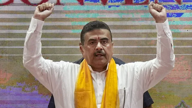 'दिमागी नक्सलियों की जड़ें उखाड़ फेंकेंगे', CM शुभेंदु ने बंगाल में अगले साल छात्रसंघ चुनाव कराने का किया एलान
