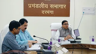निर्वाची पदाधिकारी-सह-आयुक्त हिमांशु कुमार राय ने तैयारियों का ब्योरा साझा किया।