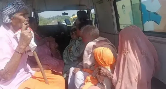shivpuri bus overturned 84747