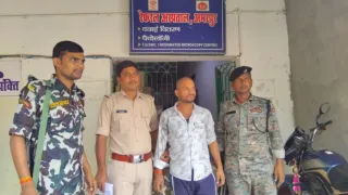 गला घोंटकर कर दी हत्या
