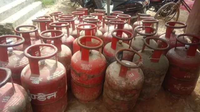 दीपावली से पहले रायबरेली को बड़ा तोहफा, 2.78 लाख लाभार्थियों को मिलेगा नि:शुल्क रसोई गैस सिलेंडर
