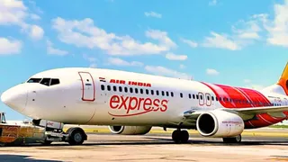 रियाद की उड़ानें रद करने की अवधि बढ़ाई।