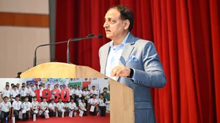 डीजी साइबर क्राइम विनोद कुमार सिंह ने बच्चों को साइबर ठगी से बचने के तरीकों से अवगत कराया