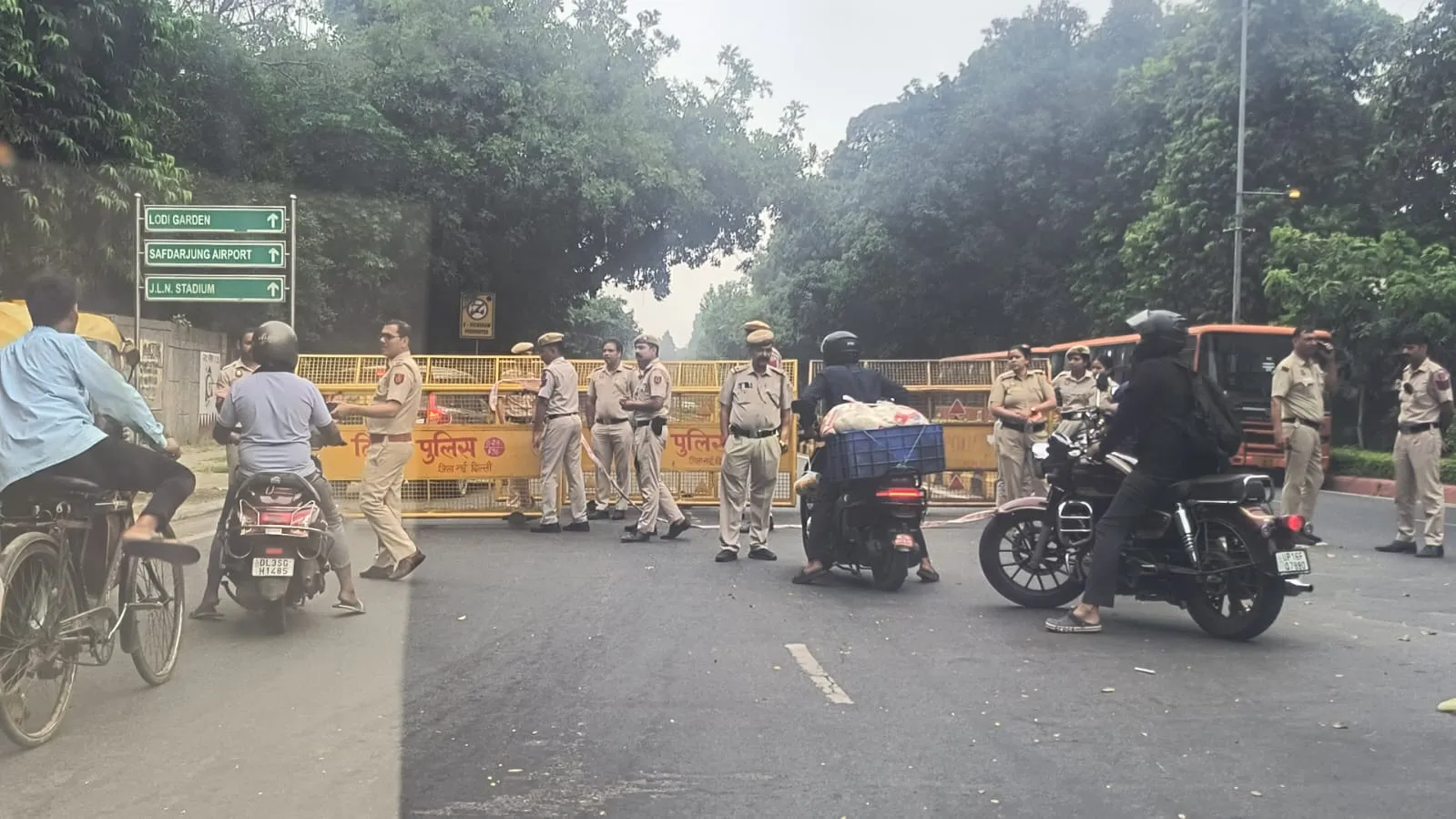 Delhi-security2