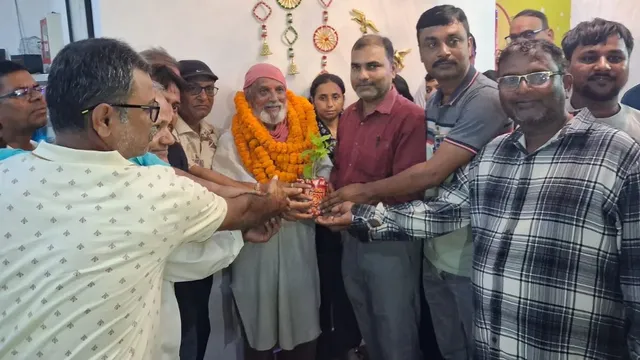 प्रकृति नहीं खुद को बचाने की चिंता करें! नेपाल से साइकिल यात्रा लेकर बांका पहुंचे पद्मभूषण डॉ. अनिल जोशी