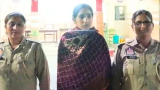 पुलिस गिरफ्तर में आरोपित युवती। सौ. पुलिस