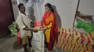मुंगेर के जमालपुर में आटा मिल का सफल संचालन कर आत्मनिर्भरता की मिसाल पेश करतीं महिला उद्यमी प्रीति कुमारी