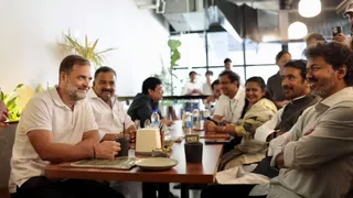 चेन्नई में राहुल गांधी और विजय की मुलाकात। (X- @INCIndia)