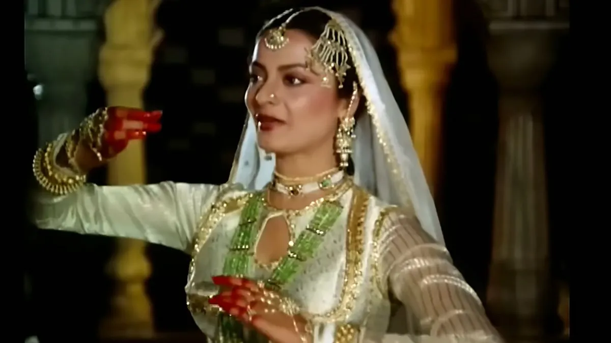 Rekha (23)
