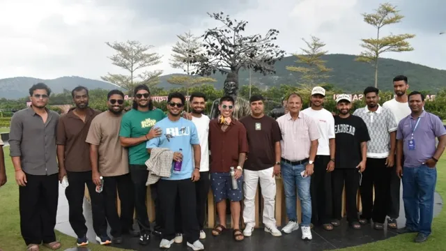 क्रिकेटर रिंकू को राजगीर में हुआ पक्षी जैसा एहसास, ग्लास स्काई वॉक पर पहुंचे, नेचर सफारी देख हुए अभि‍भूत 
