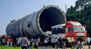 308 पहियों वाला विशालकाय ट्रक लोगों के आकर्षण का केंद्र बना हुआ है। जागरण