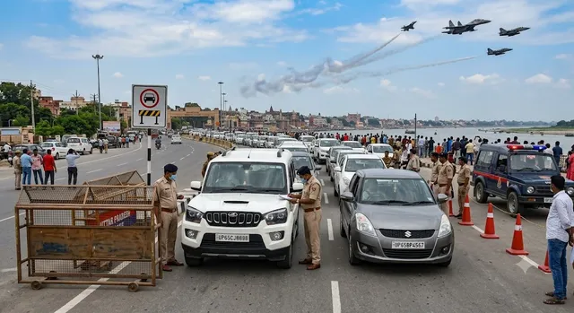 वाराणसी एयर शो के दौरान शहर में सिर्फ UP 65 नंबर की गाड़ियों को ही मिलेगी एंट्री, पुलिस ने तैयार किया ट्रैफिक प्लान