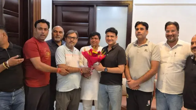 राहुल गांधी के पैदल मार्च से पहले कांग्रेस की सीक्रेट बैठक, भूमिगत हुए कई कांग्रेसी
