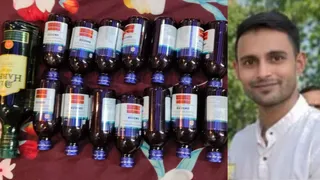 मुई के मलयपुर में लोजपा नेता के घर से शराब और प्रतिबंधित कफ सिरप बरामद