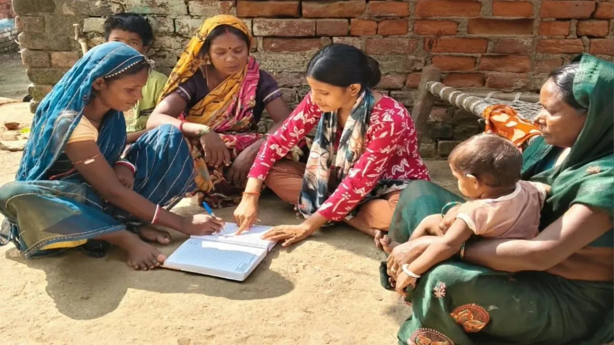 Munger Dharhara Khushi Kumari Empowers 50 Women with Literacy