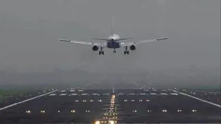 प्रयागराज एयरपोर्ट पर विमानों की नाइट लैंडिंग को लेकर पहल की है।